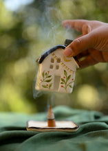 Load image into Gallery viewer, Dhoop Huts